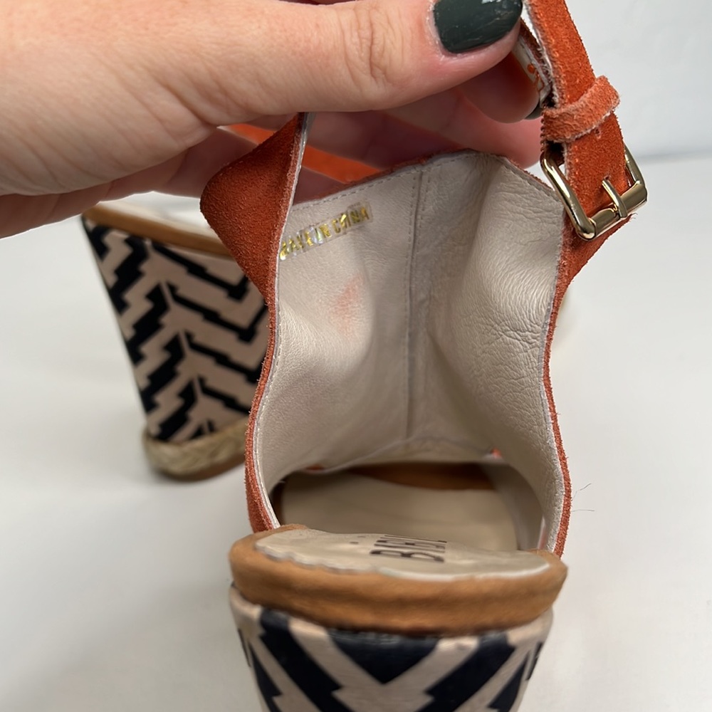 Bibi Lou rust orange suede & chevron wedge size 9 from Anthropologie - Picture 13 of 15